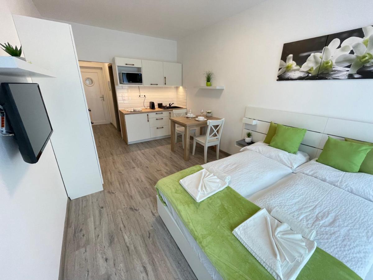 Siesta Apartman Balatonbereny Bagian luar foto