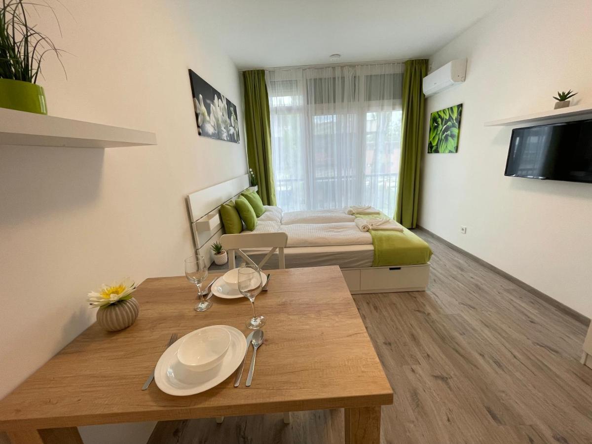 Siesta Apartman Balatonbereny Bagian luar foto