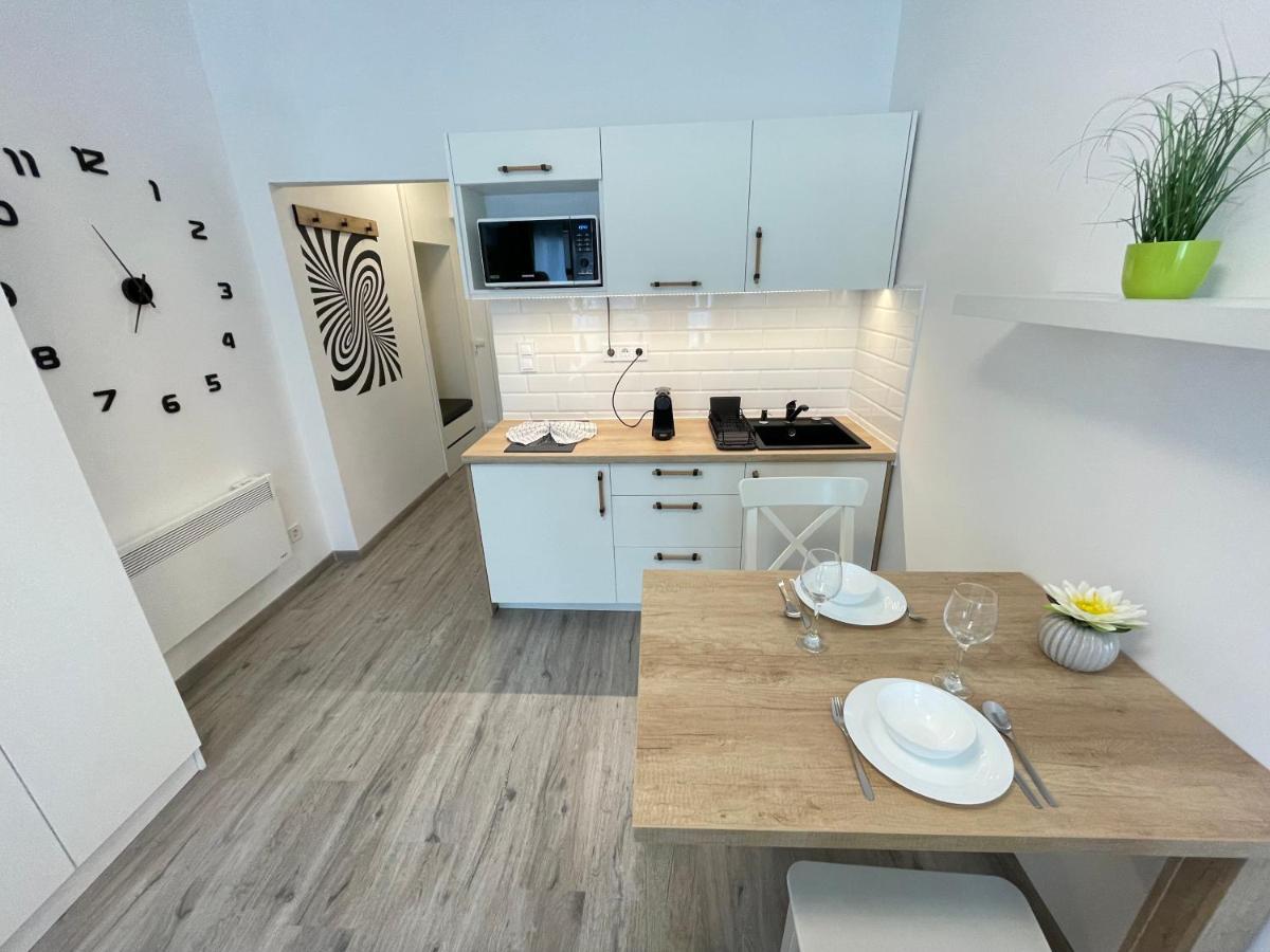 Siesta Apartman Balatonbereny Bagian luar foto