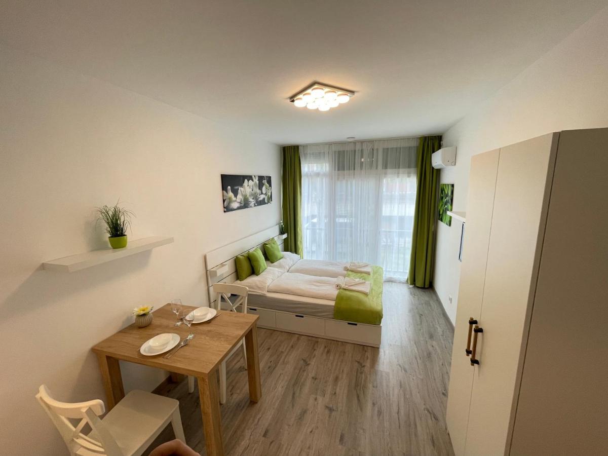Siesta Apartman Balatonbereny Bagian luar foto