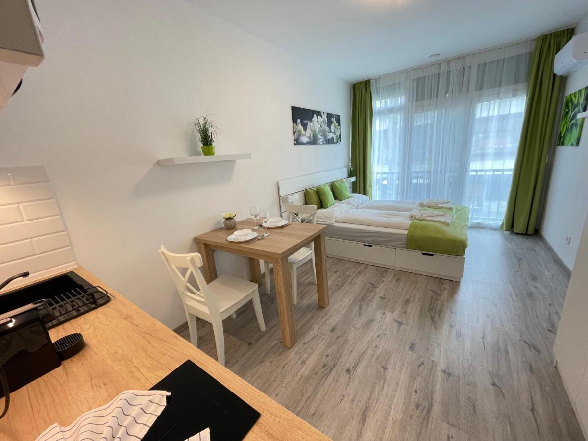 Siesta Apartman Balatonbereny Bagian luar foto