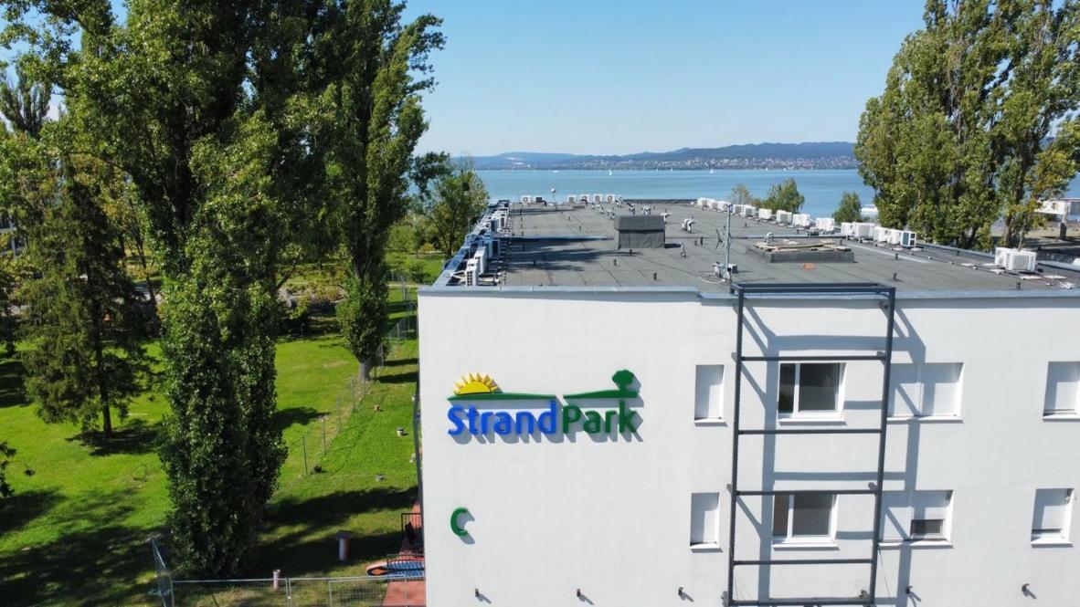 Siesta Apartman Balatonbereny Bagian luar foto