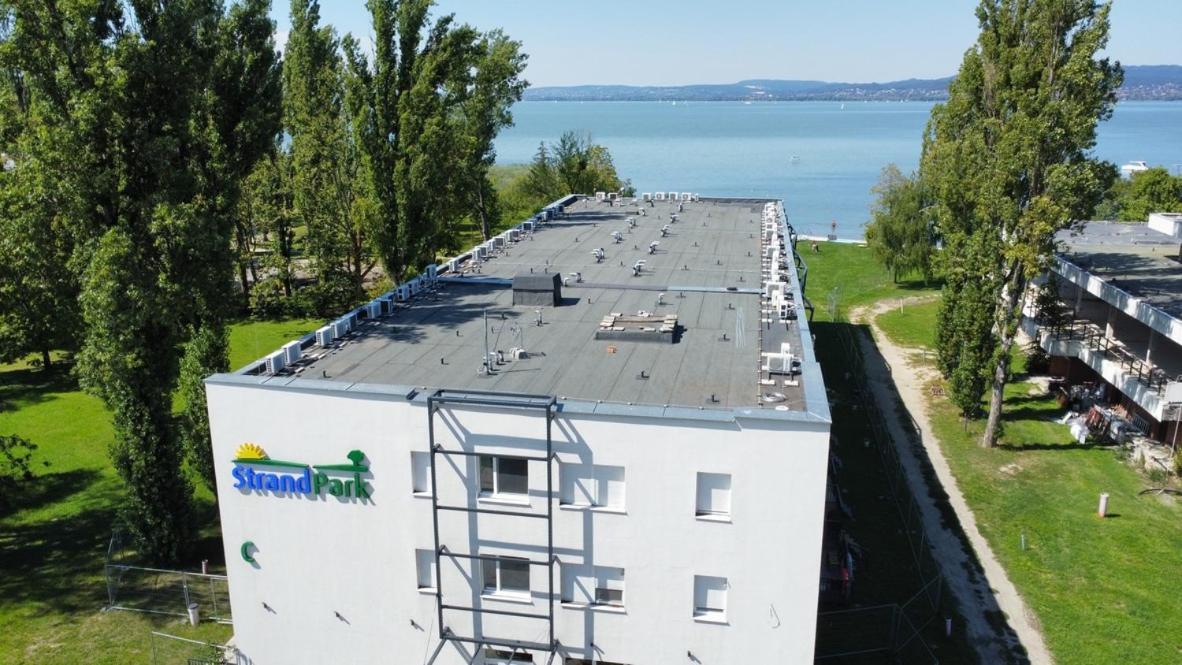 Siesta Apartman Balatonbereny Bagian luar foto